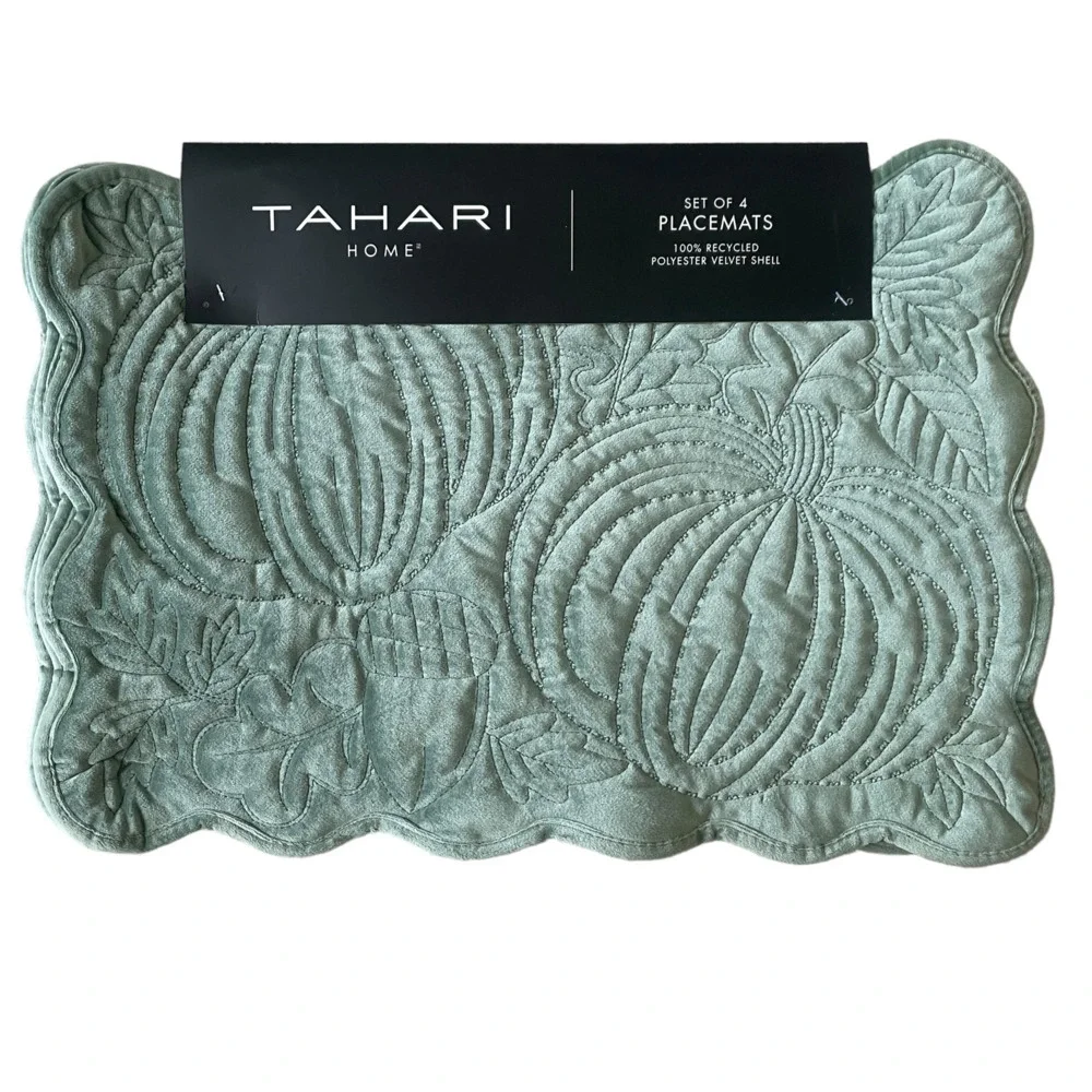 Tahari Green Velvet Pumpkin Placemats 13x18 Set of 4 Luxury Fall Decor New